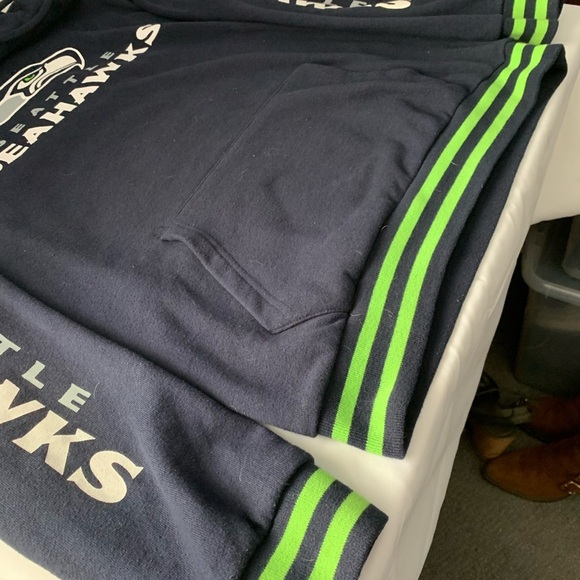 Unisex Seattle Seahawks Blue Hooded Sweatshirt - Picture 3 of 5
